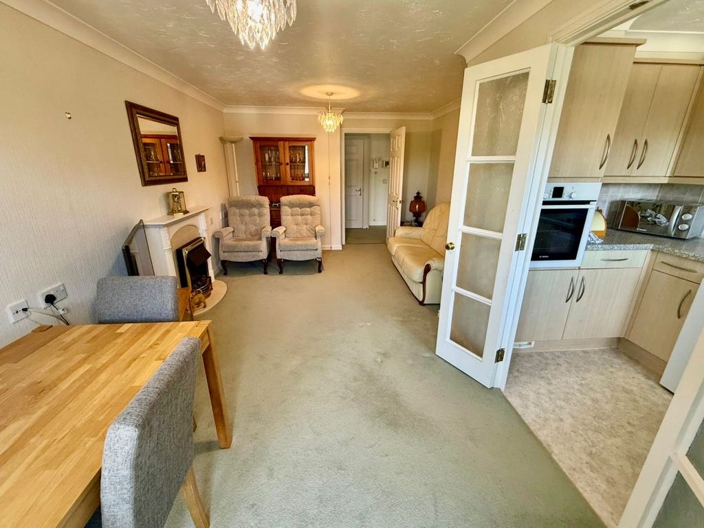 Property photo 3 of 9