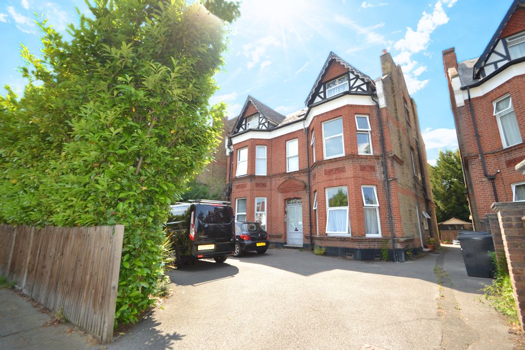 Property photo 1 of 3