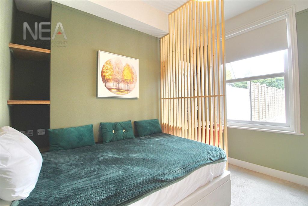 Property photo 1 of 8 Bedroom Five