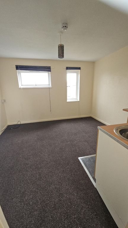Property photo 3 of 3