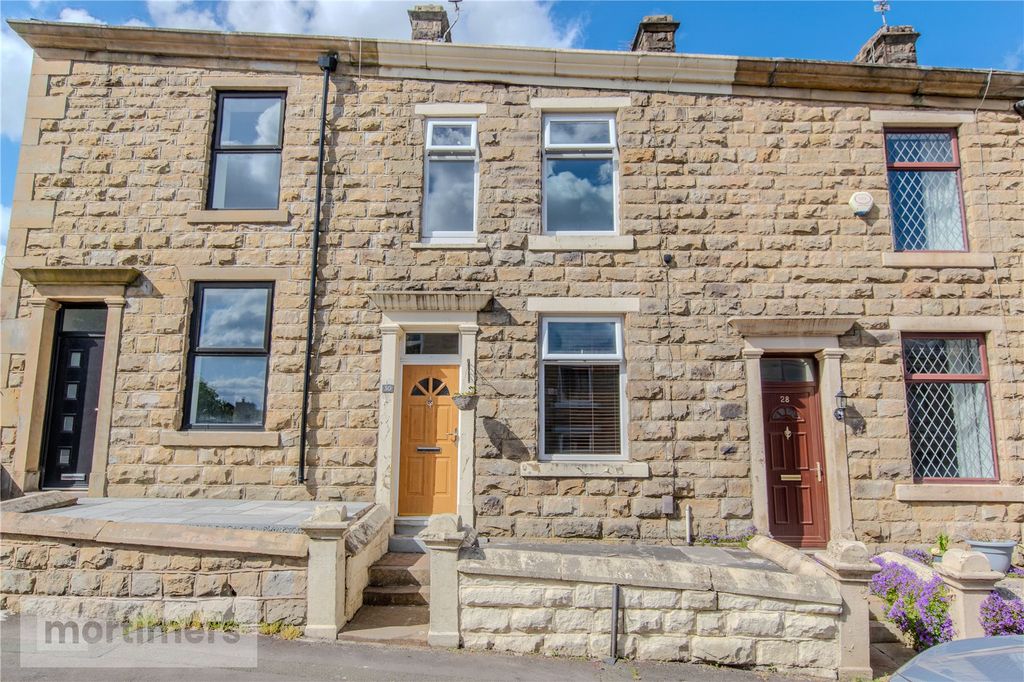 Property photo 1 of 19 Front External
