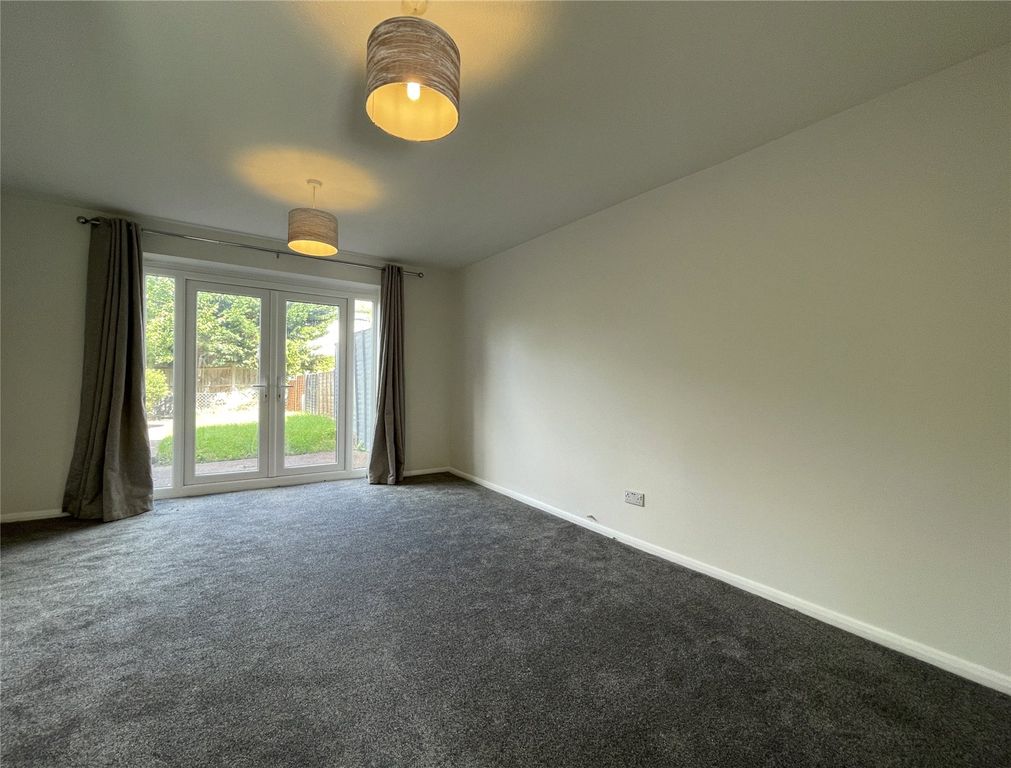 Property photo 2 of 7 Picture No. 13