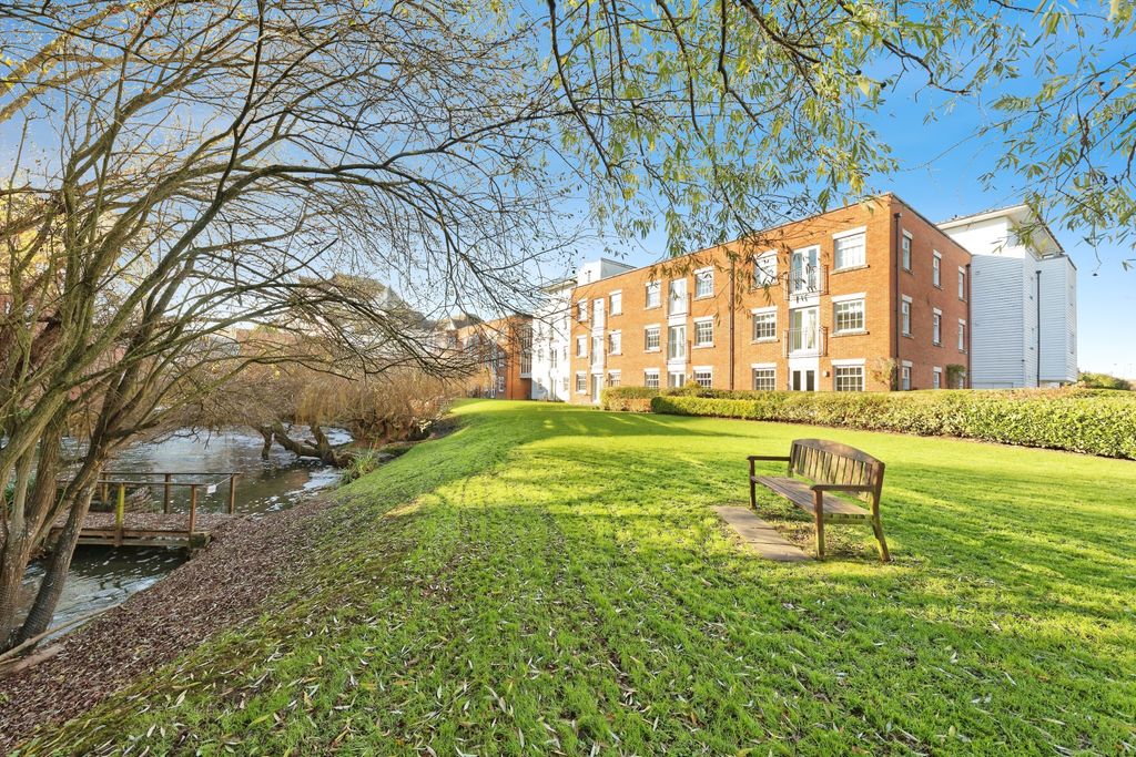 Property photo 1 of 17 Photography