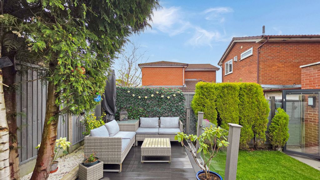 Property photo 3 of 26