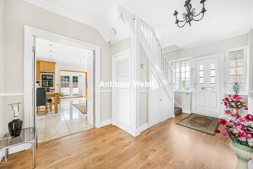 Property photo 3 of 30 Hallway