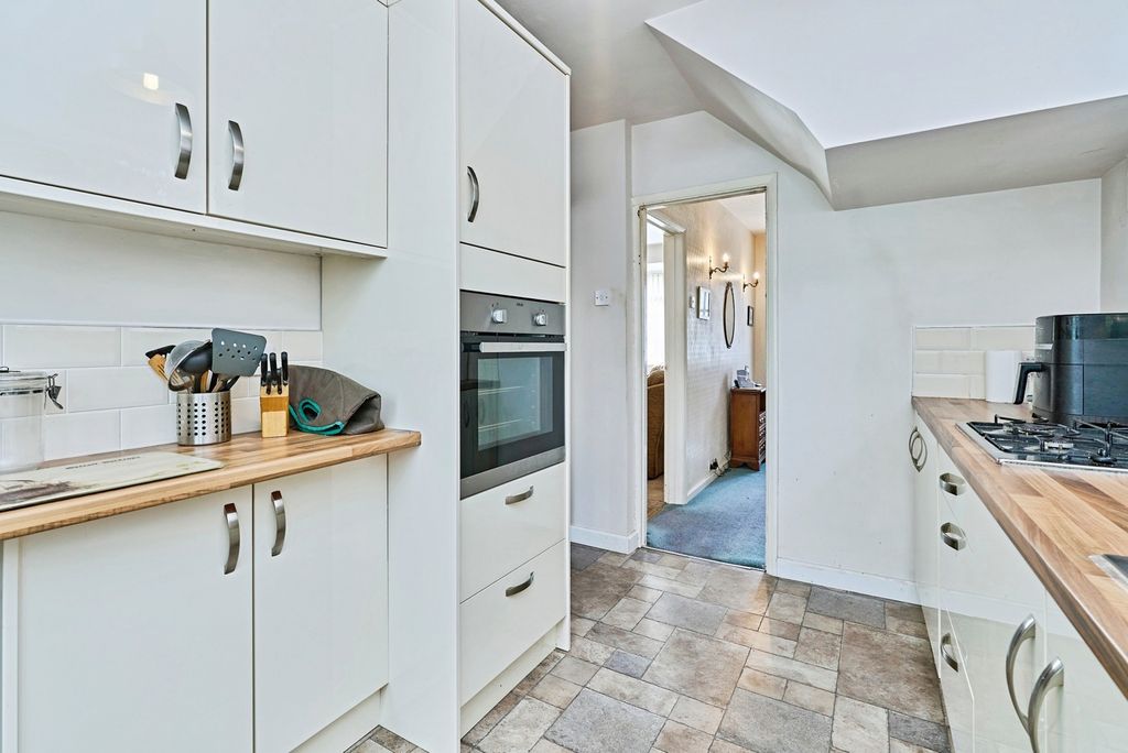 Property photo 3 of 20 Pbox-Img.Jpg