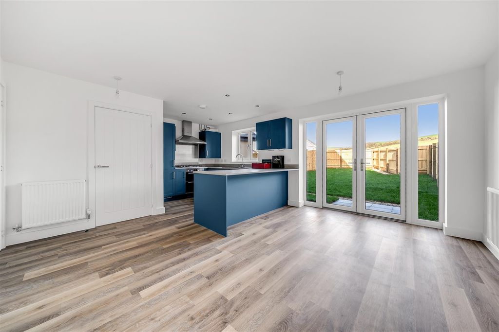 Property photo 2 of 24 Dsc01668.Jpg