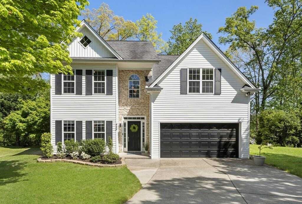 Property photo 1 of 31