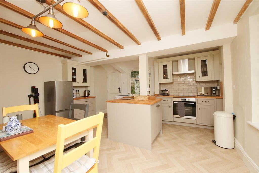 Property photo 3 of 13 Pnmb0729.Jpg