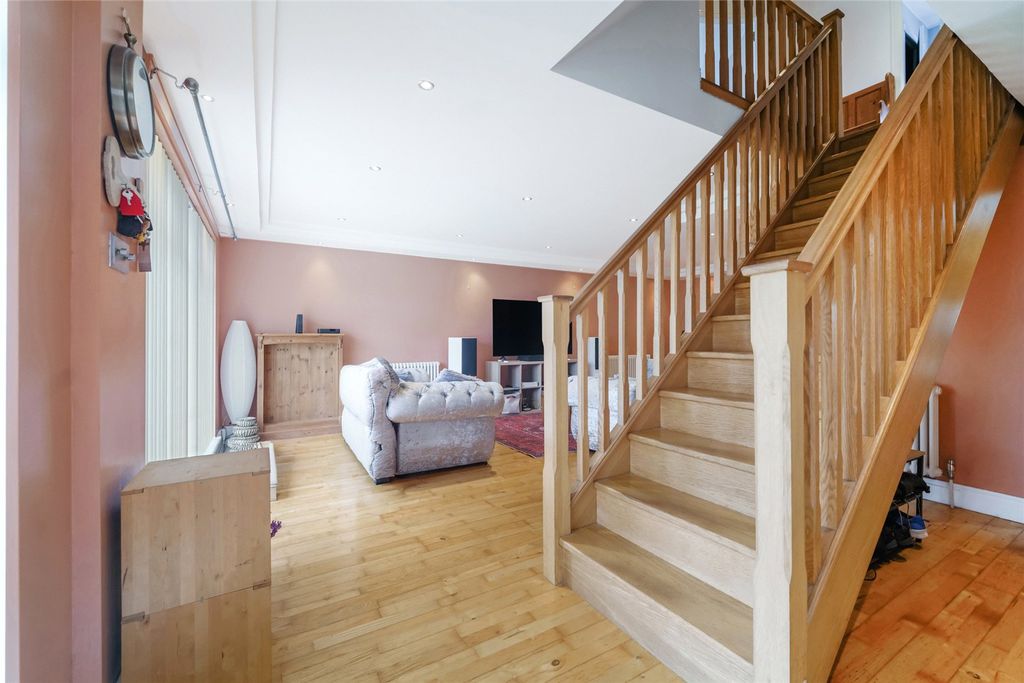 Property photo 2 of 18 Picture No. 03