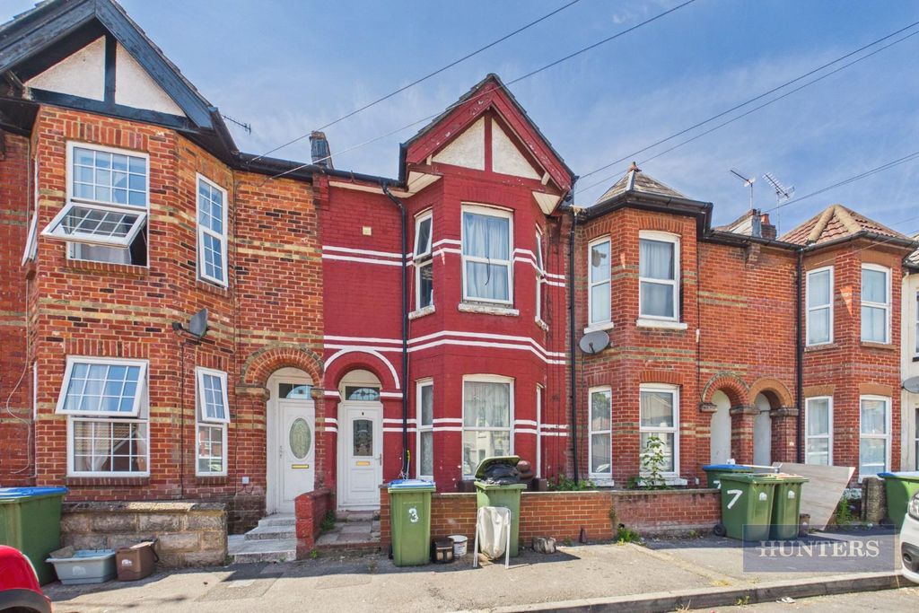 Property photo 1 of 8 Cam05152G0-Pr0484-Still026.Jpg
