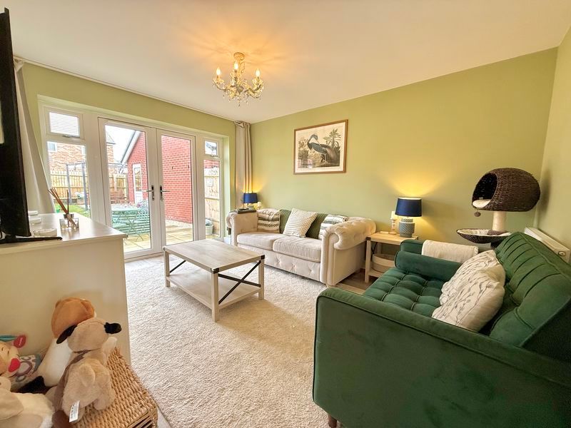 Property photo 2 of 30 Lounge