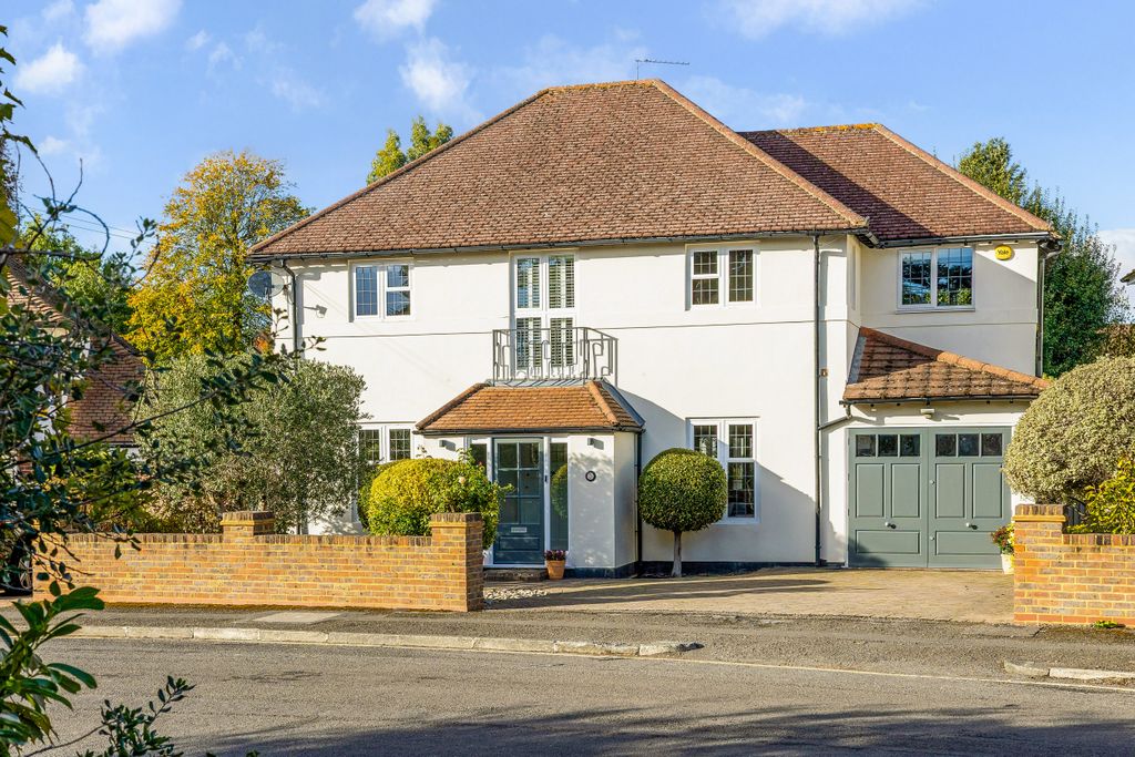 Property photo 1 of 19