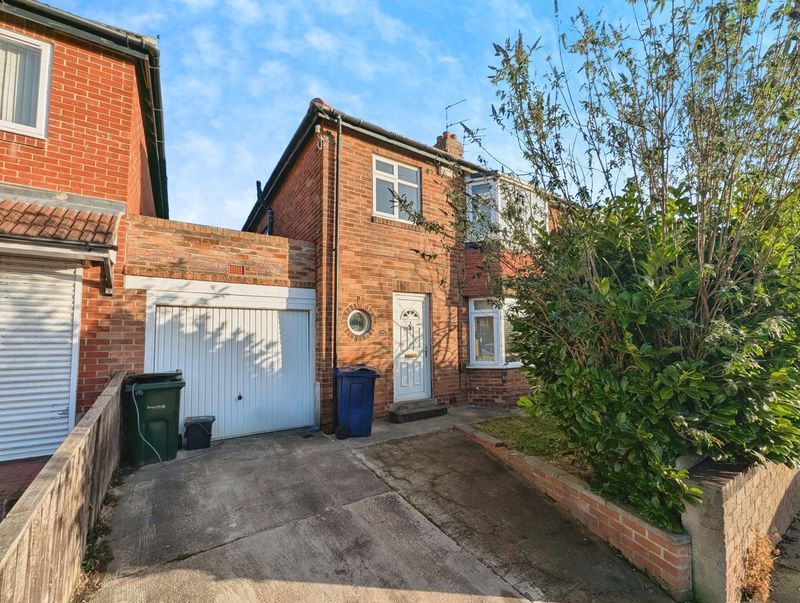 Property photo 1 of 11 Photo 11