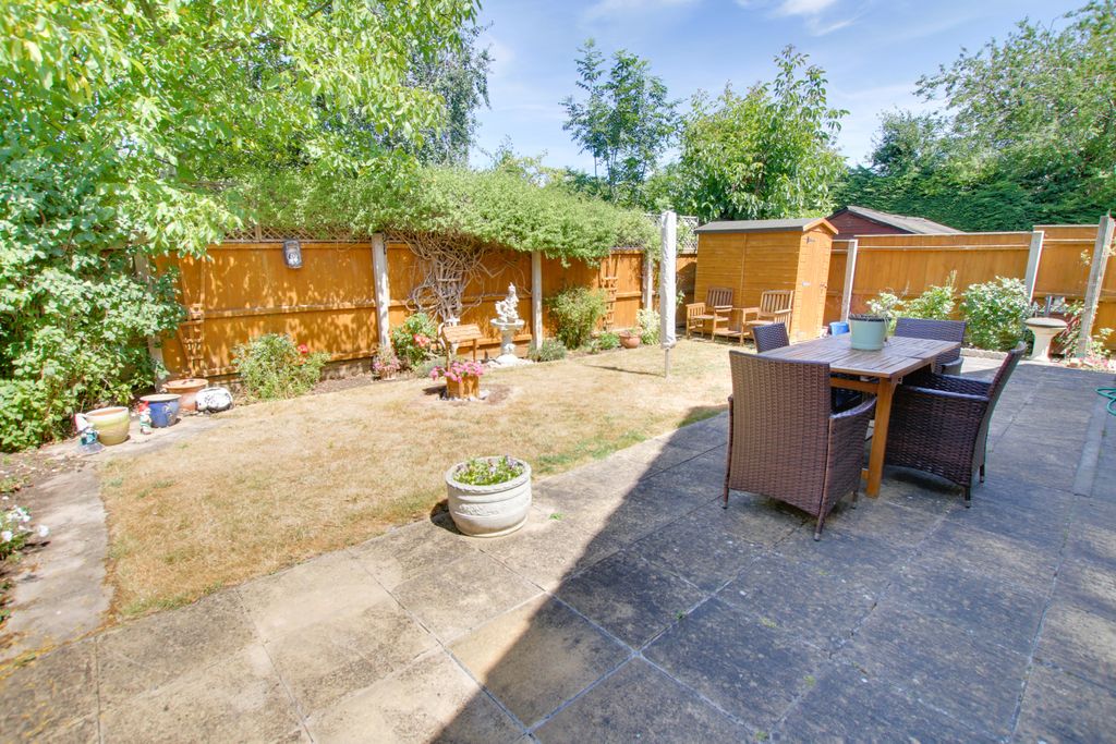 Property photo 2 of 12