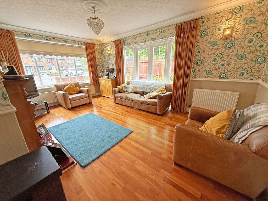 Property photo 2 of 26