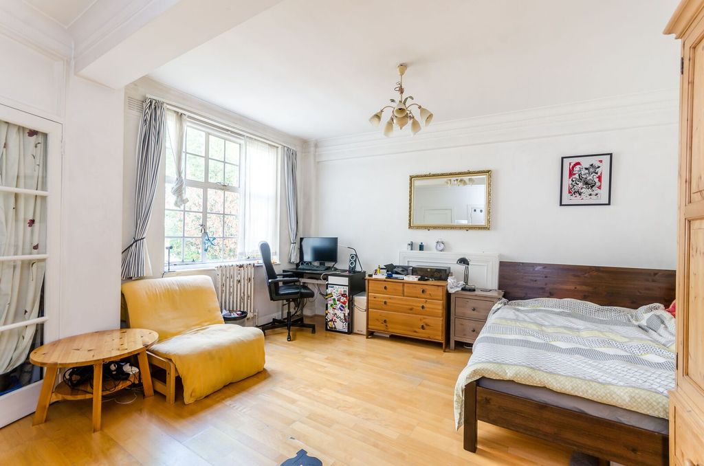 Property photo 1 of 6