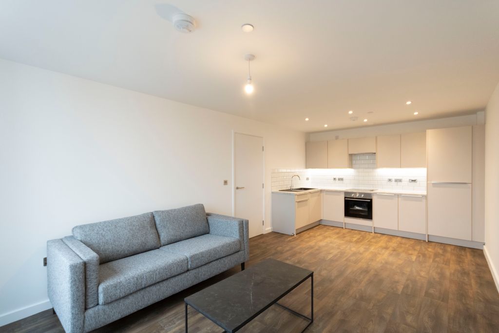 Property photo 2 of 11