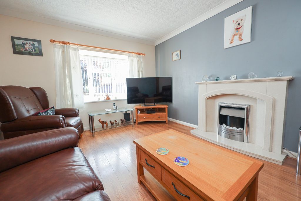 Property photo 3 of 22 5169873