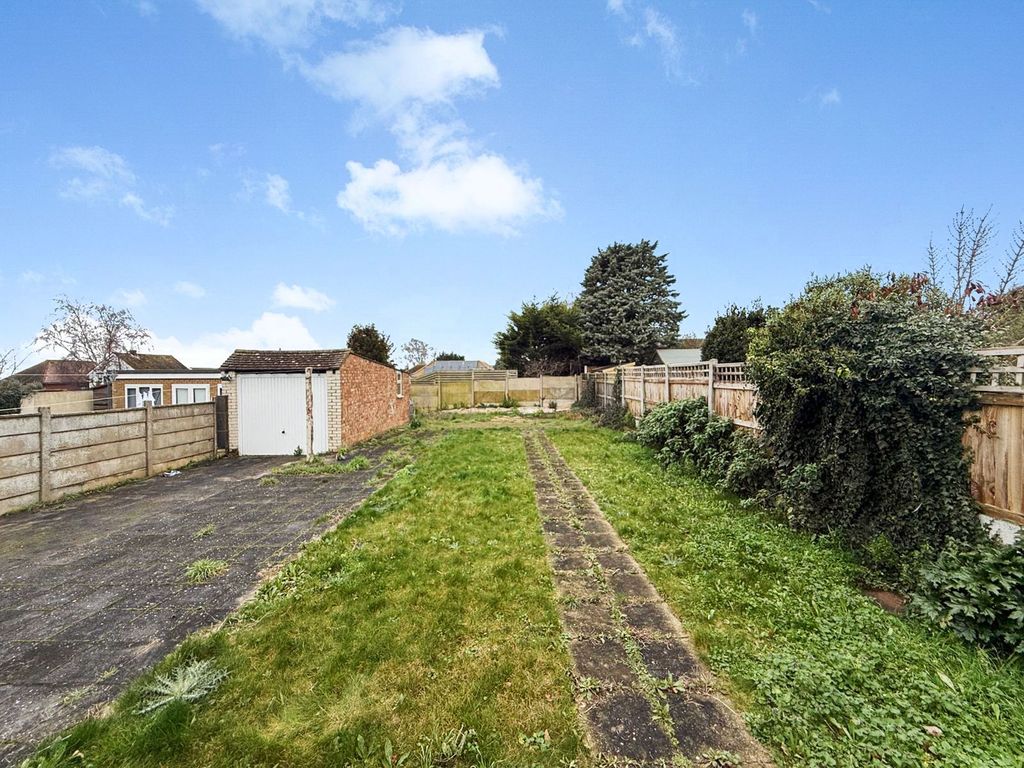 Property photo 2 of 13