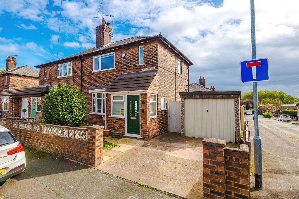 Property photo 1 of 36