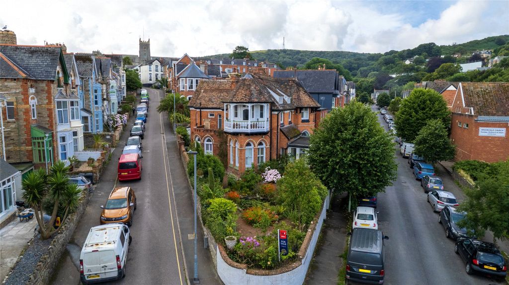 Property photo 1 of 22 Picture No. 23