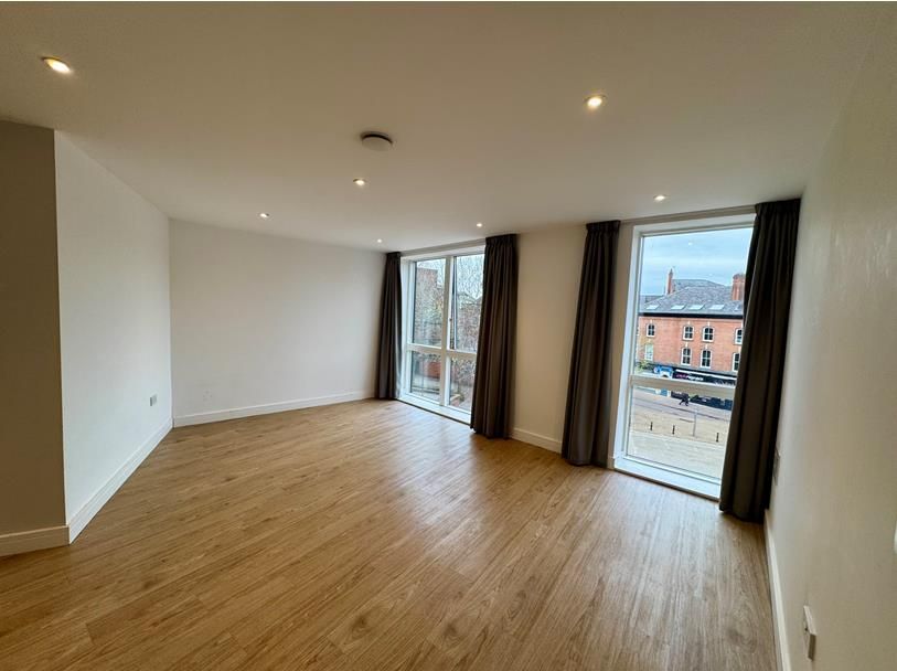 Property photo 3 of 7 Living Room