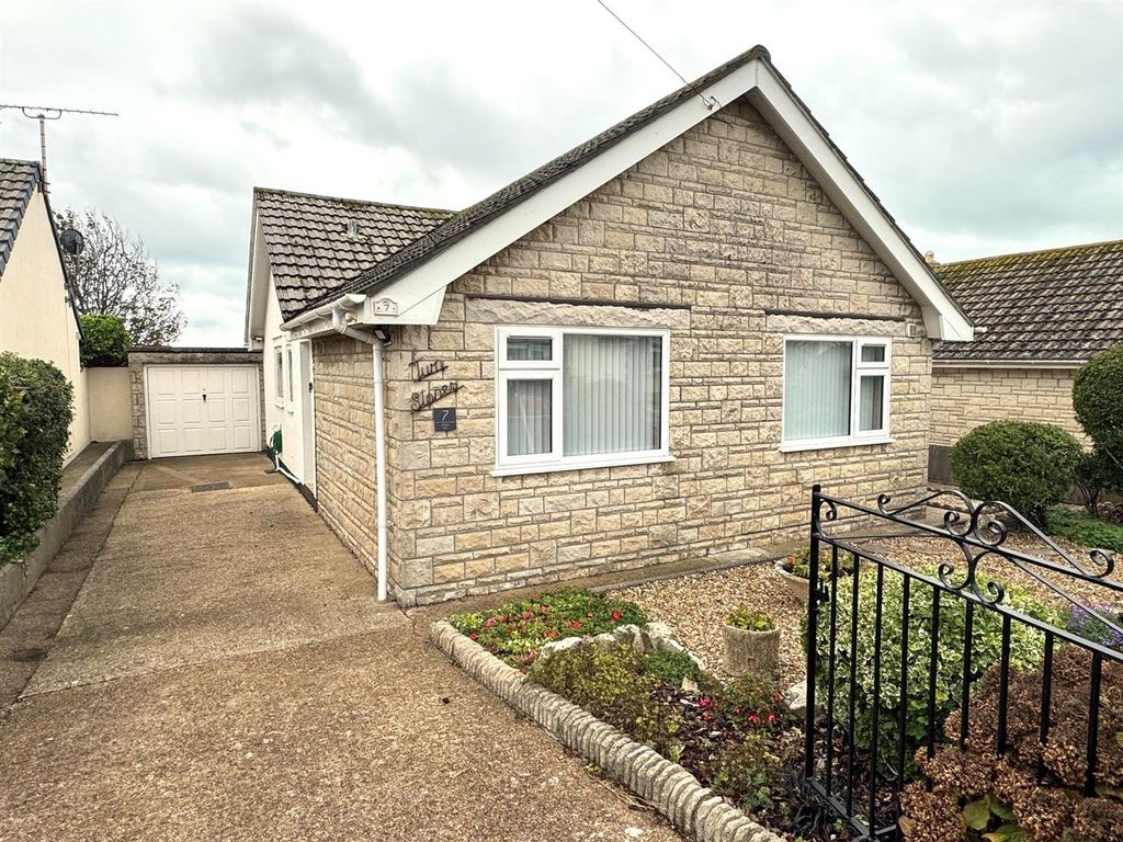 Property photo 1 of 17 Front.Jpg