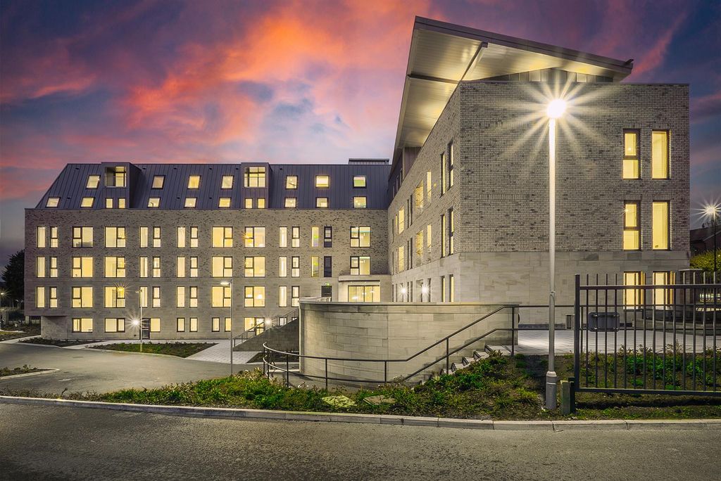 Property photo 3 of 14