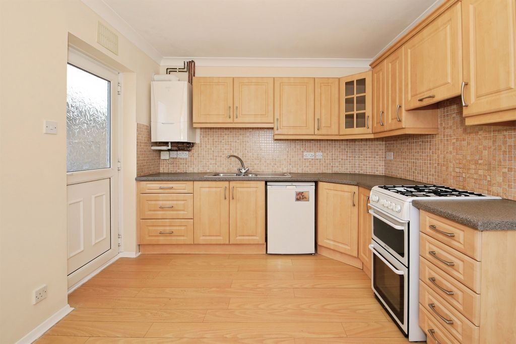 Property photo 3 of 20