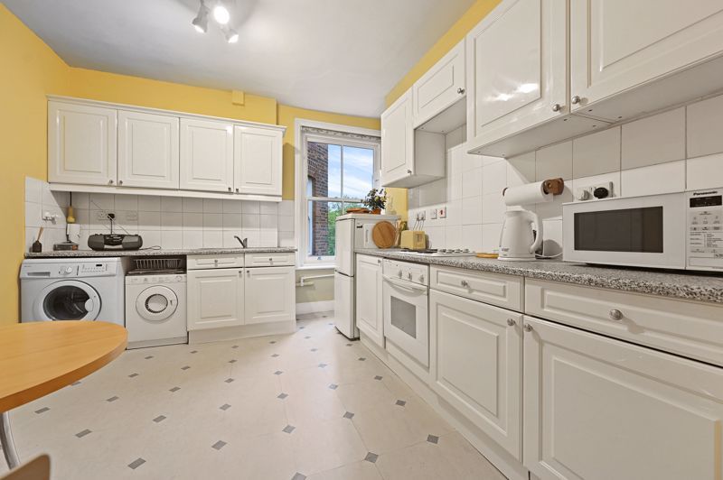 Property photo 3 of 12 Photo 9