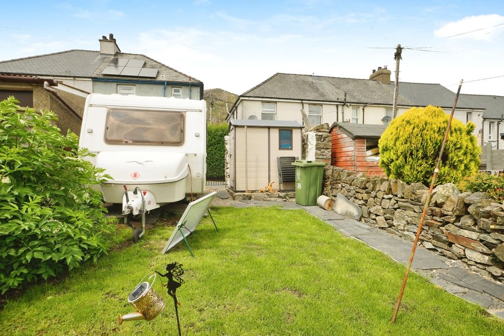 Property photo 2 of 17 Photo