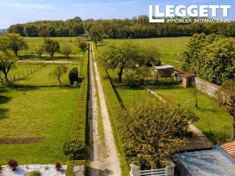 Property photo 2 of 10