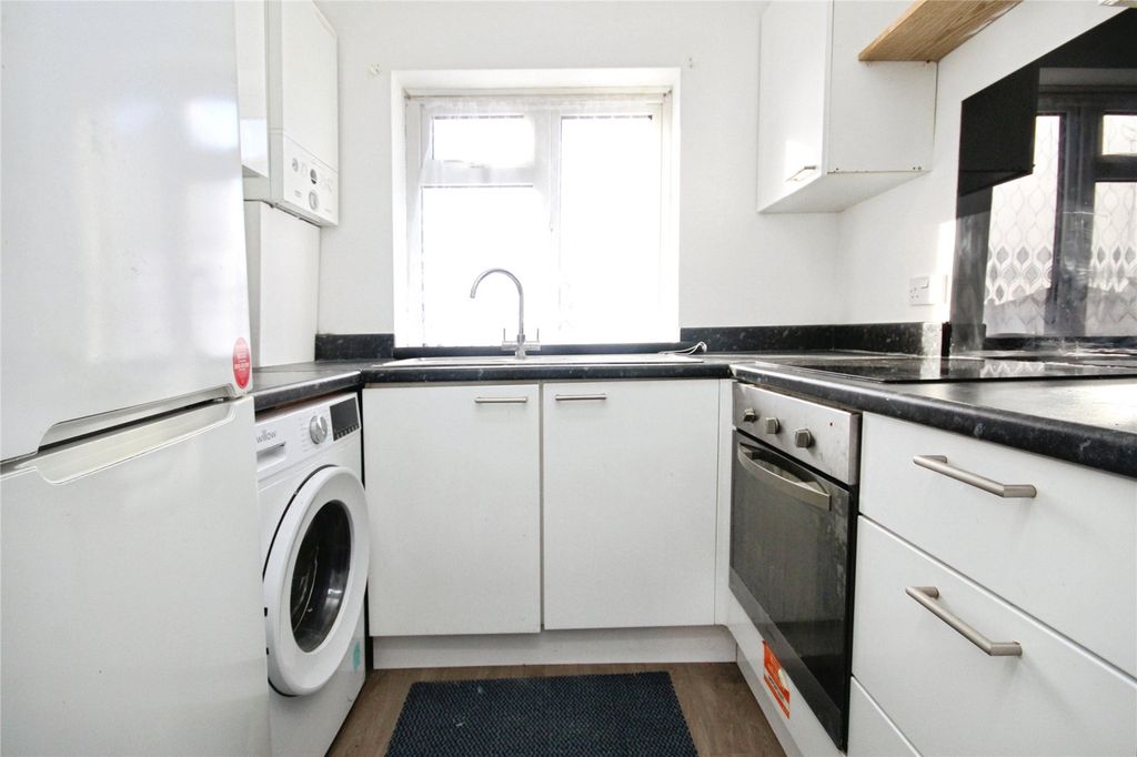 Property photo 3 of 7 Picture No. 04