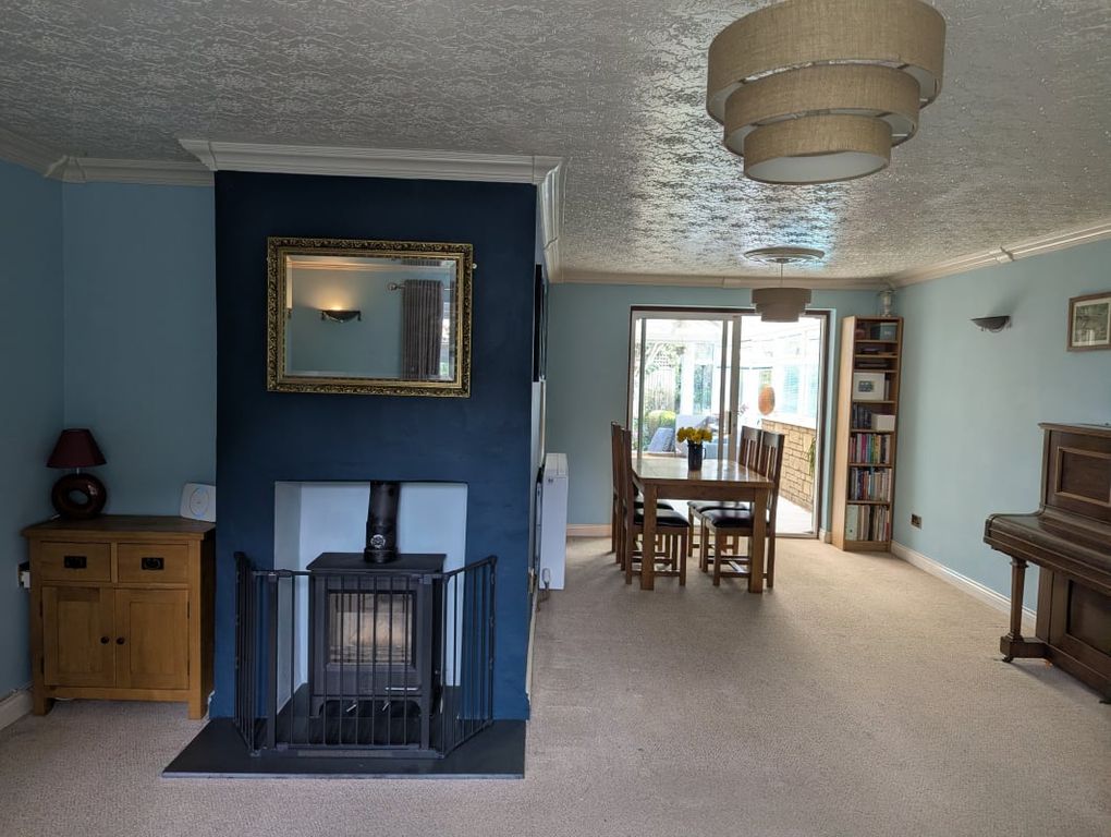 Property photo 3 of 24