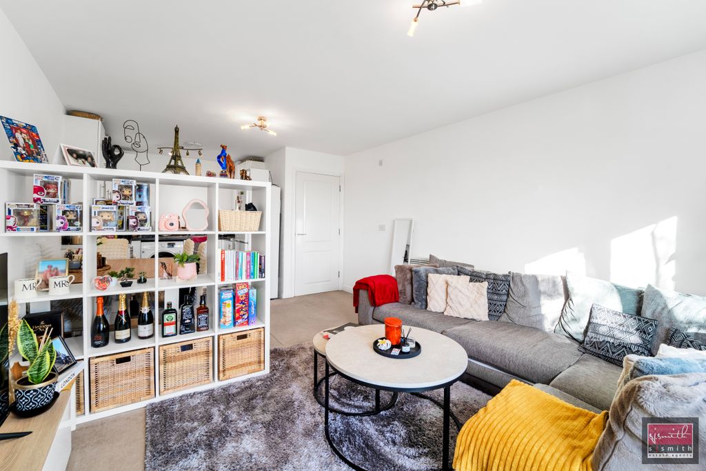 Property photo 3 of 9 Dsc09911