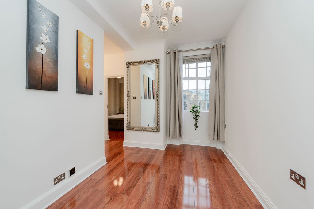 Property photo 3 of 15 58 Quebec Rd-4009.Jpg