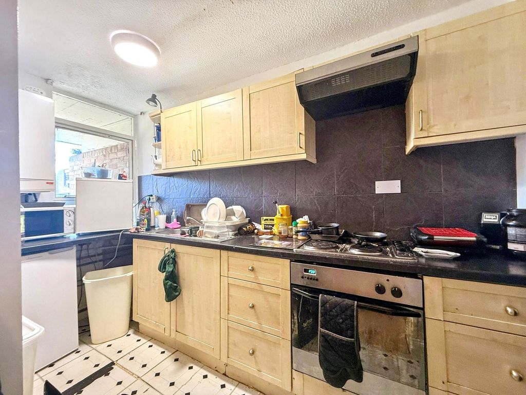 Property photo 1 of 5