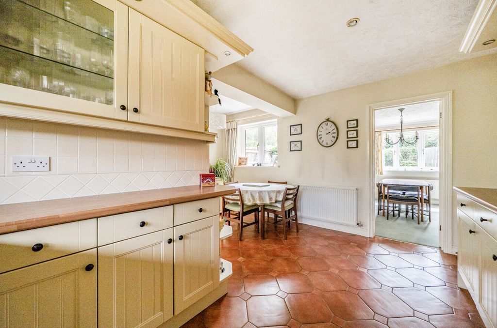 Property photo 3 of 28 1493408 (10).Jpg