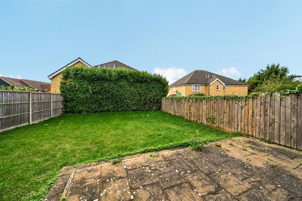 Property photo 2 of 23