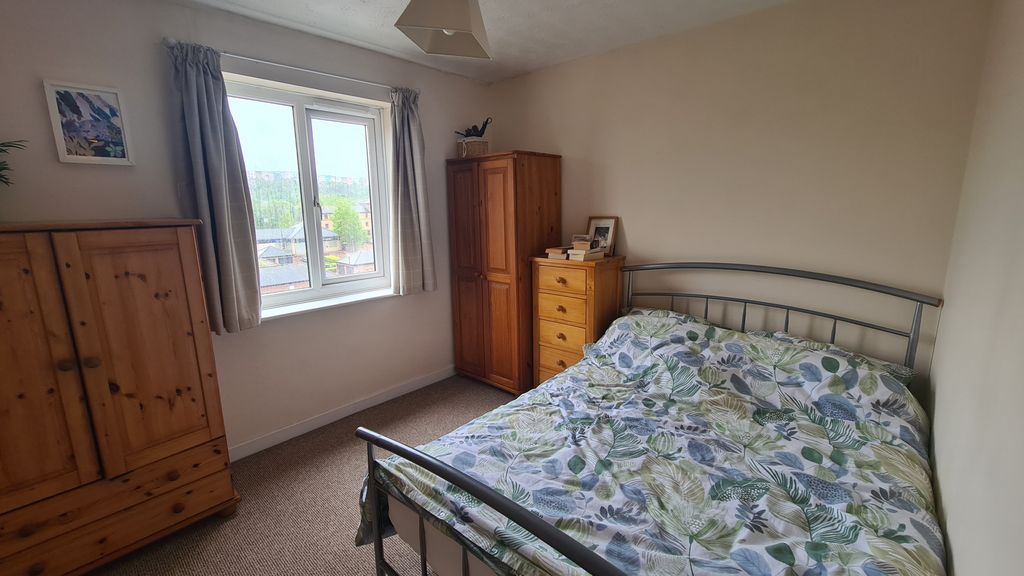Property photo 3 of 7