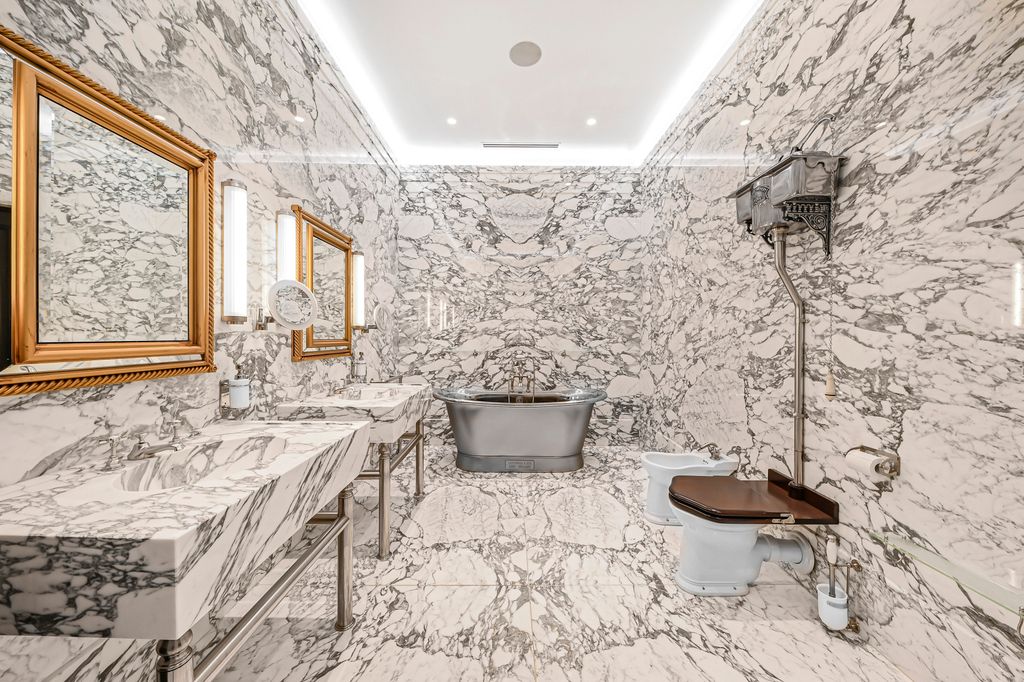 Property photo 3 of 24