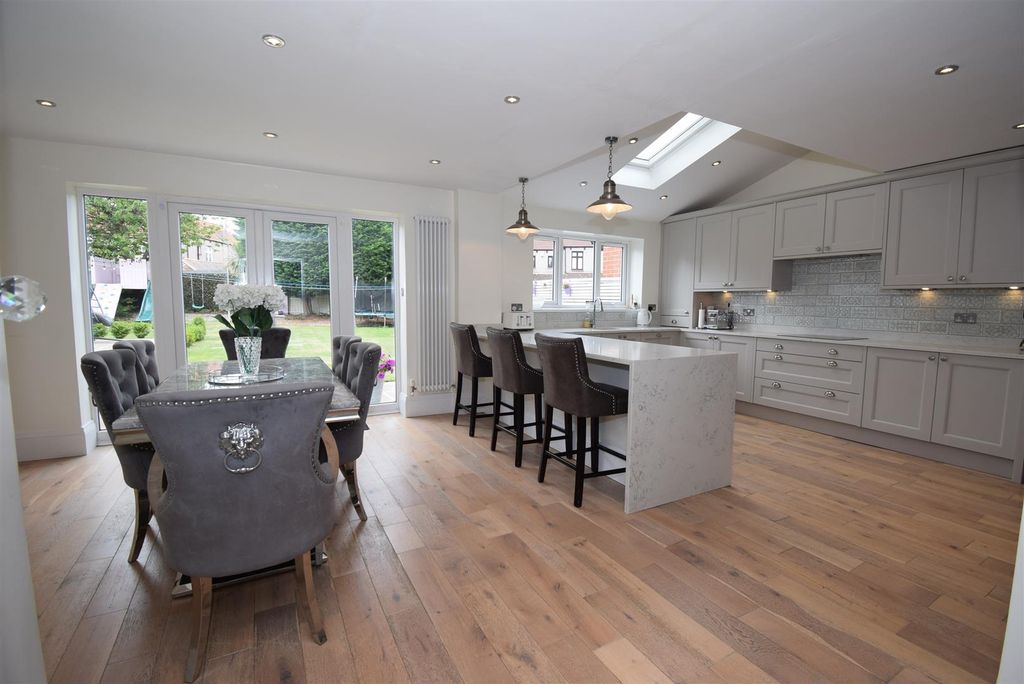 Property photo 2 of 35 Dsc_0001.Jpg