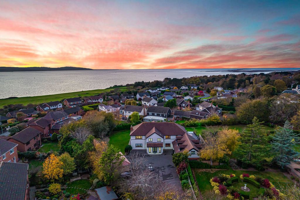 Property photo 2 of 53