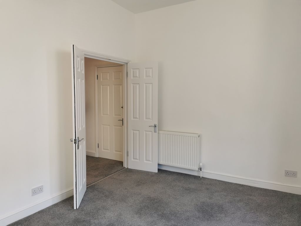 Property photo 2 of 7 Lounge