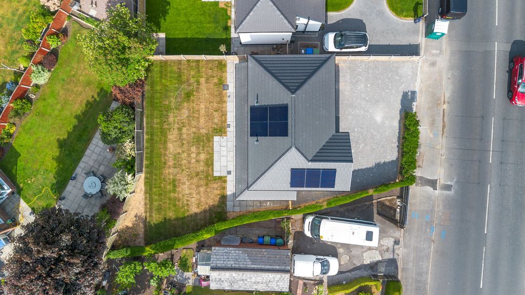 Property photo 3 of 30