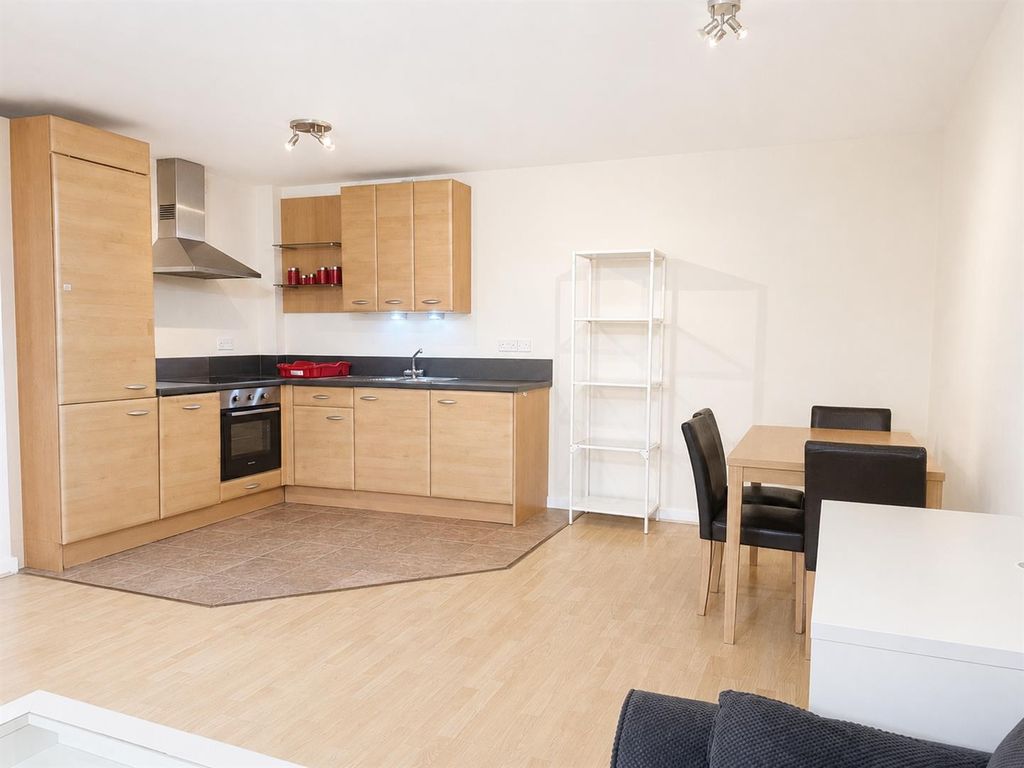 Property photo 2 of 11 Bright Open-Plan Kitchen With Dining Area...