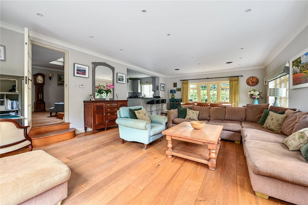 Property photo 3 of 27 Picture No. 26