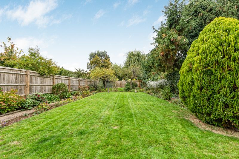 Property photo 2 of 20 Garden