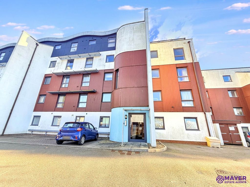 Property photo 1 of 10